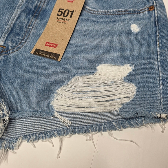 Levi's 501 Original High Rise Blue Denim Cut Off Shorts Women's Size 31 NWT - Picture 6 of 16